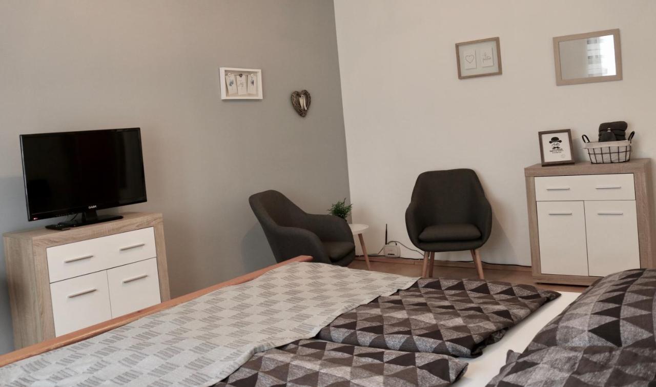 Ferienwohnung Szabadsag Apartman Pécs Exterior foto