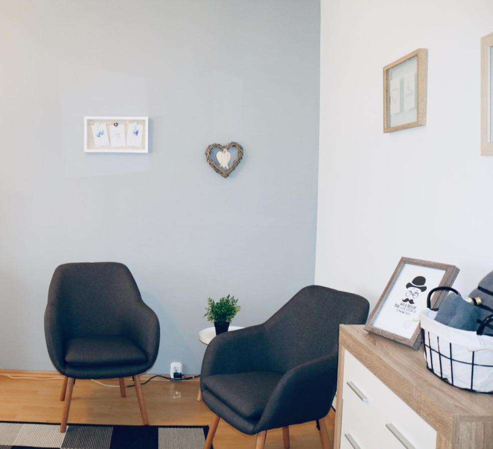 Szabadsag Apartman Pécs Exterior foto