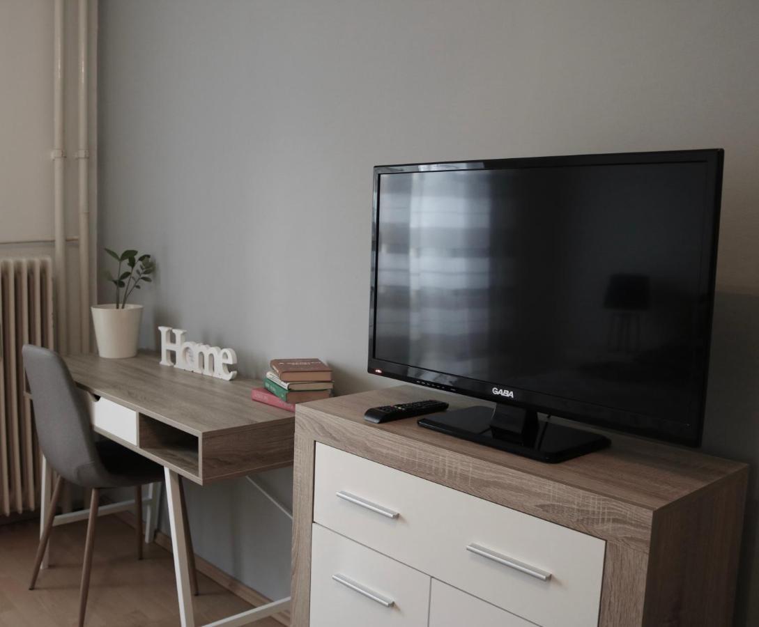Szabadsag Apartman Pécs Exterior foto