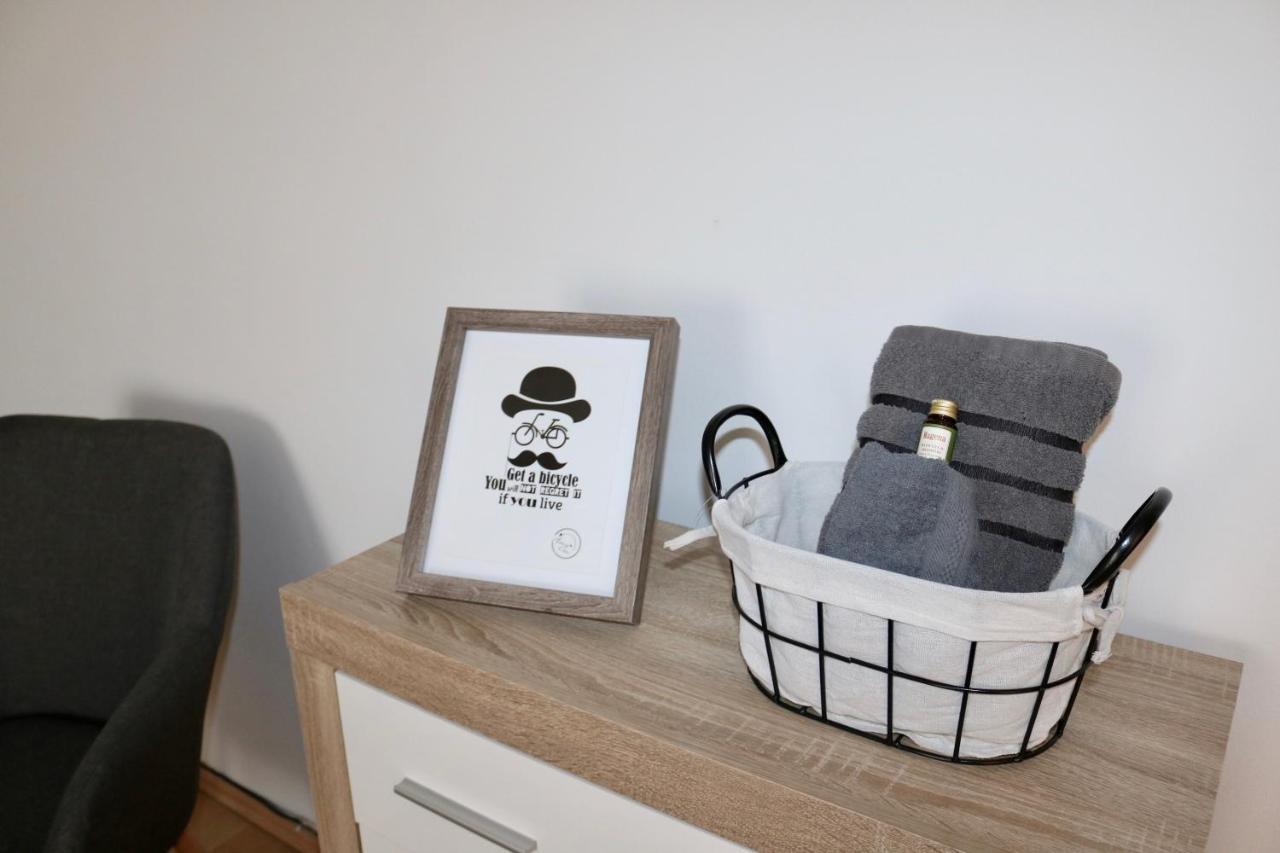 Szabadsag Apartman Pécs Exterior foto