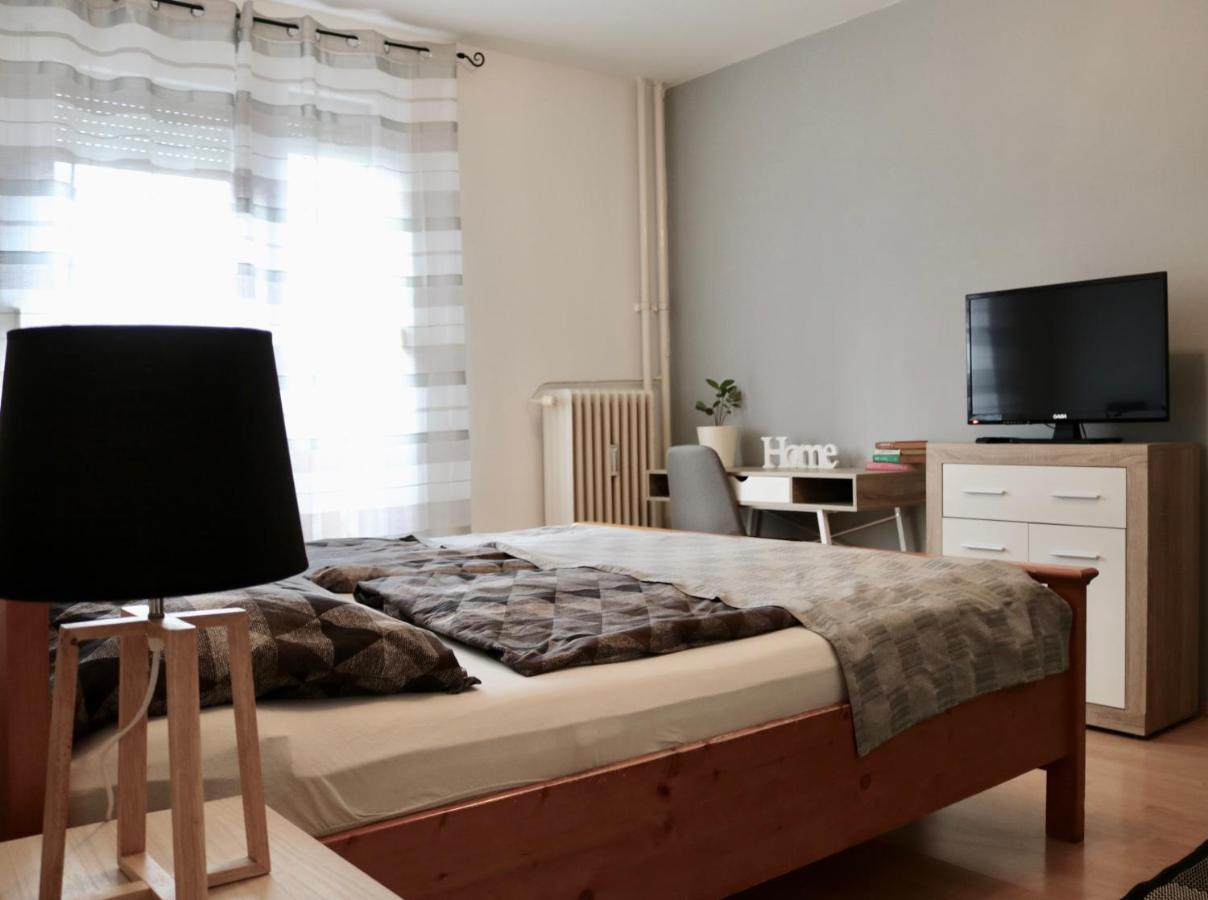 Szabadsag Apartman Pécs Exterior foto
