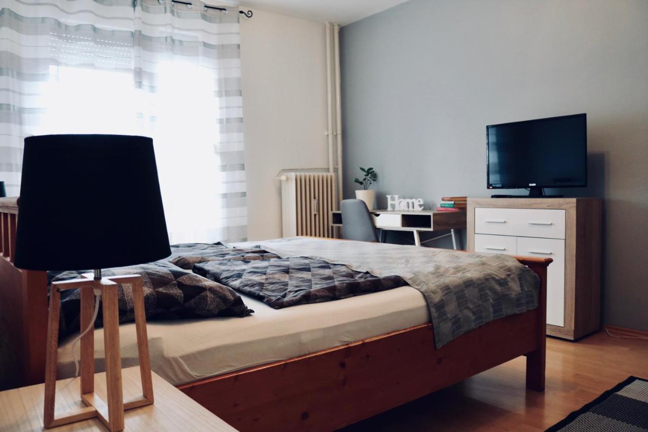 Szabadsag Apartman Pécs Exterior foto