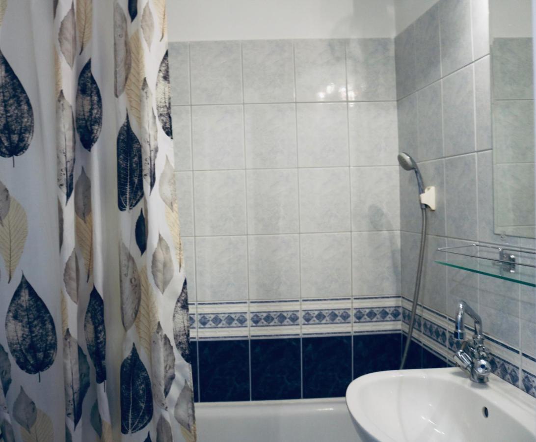 Szabadsag Apartman Pécs Exterior foto